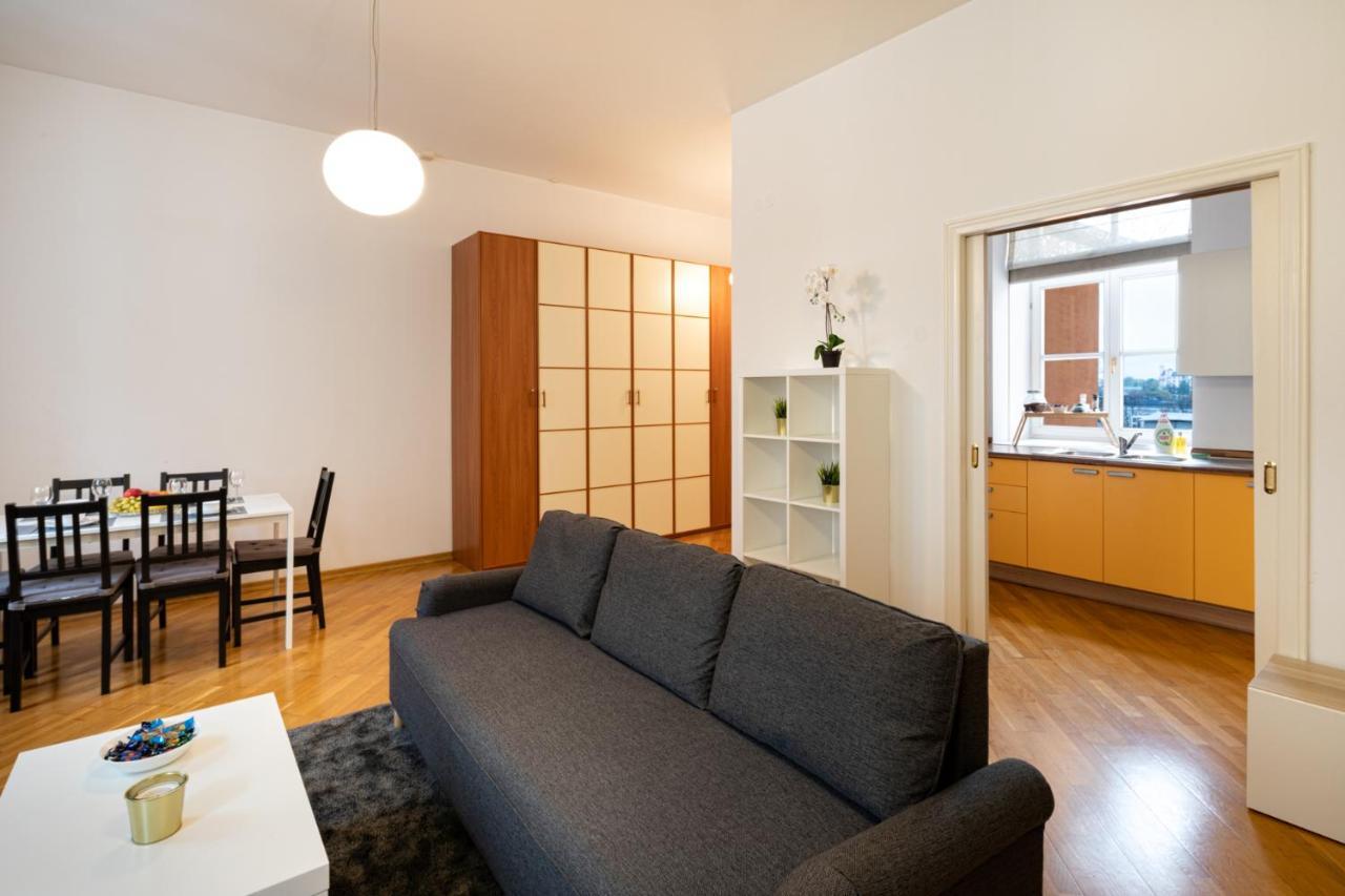 Old Riga Two Floor Palasta Loft Apartment With River View 外观 照片