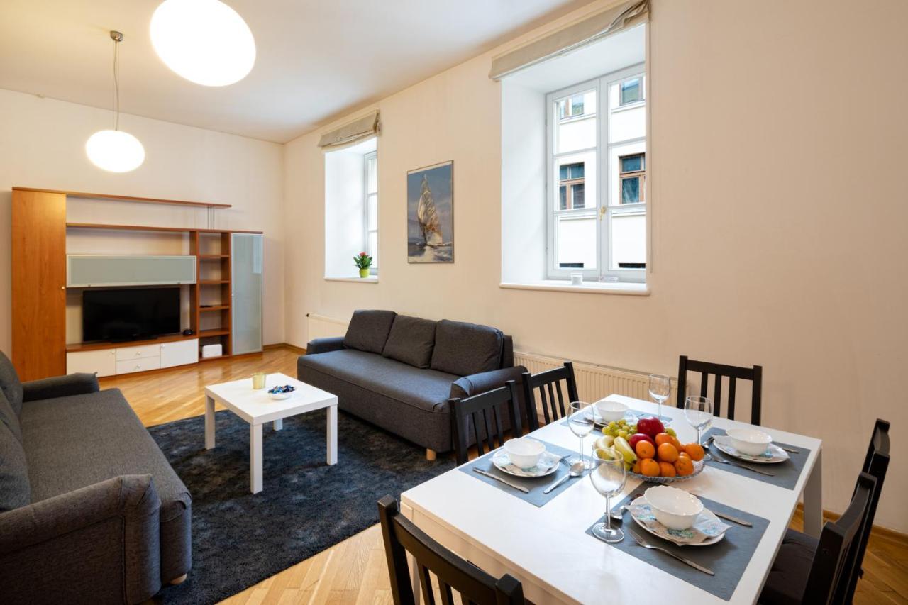 Old Riga Two Floor Palasta Loft Apartment With River View 外观 照片