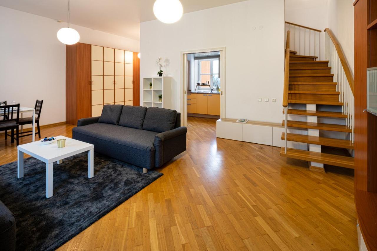 Old Riga Two Floor Palasta Loft Apartment With River View 外观 照片